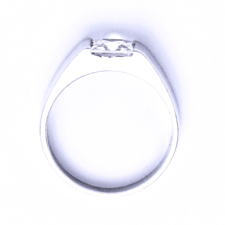Stříbrný prsten se syntetickým zirkonem VR 73