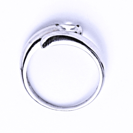 Stříbrný prsten se syntetickým zirkonem VR 289