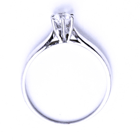 Stříbrný prsten se syntetickým zirkonem VR 329