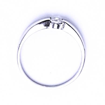 Stříbrný prsten se syntetickým zirkonem VR 126