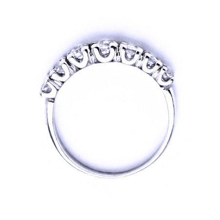 Stříbrný prsten se syntetickým zirkonem VR 148