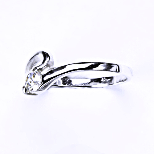 Stříbrný prsten (zásnubní) se zirkonem (bílý zirkon 4 mm) T 1166 