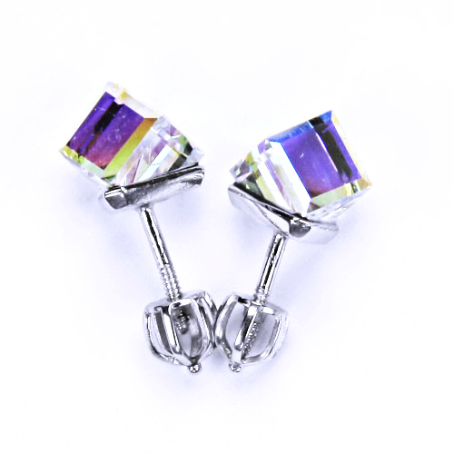 Stříbrné náušnice na šroubek s krystaly Swarovski (AB Crystal 6x6 mm)NŠ 1230 