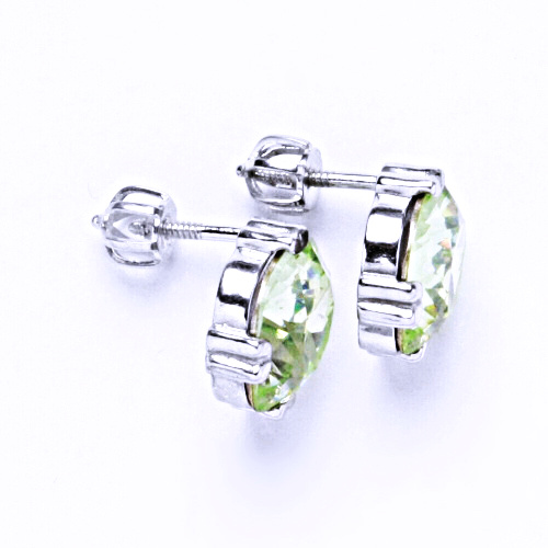 Stříbrné náušnice na šroubek s krystaly Swarovski (barva Chryzolit)NŠ 1225 