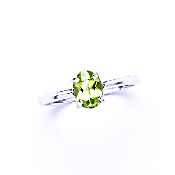 Stříbrný prstýnek, přírodní olivín, prsten ze stříbra, T 1246 