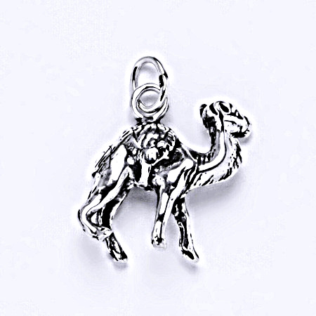 Stříbrný přívěšek s patinou. velbloud figurka P 911 