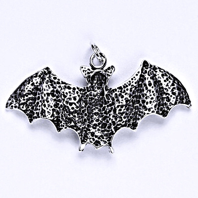 Stříbrný přívěsek s patinou netopýr, přívěsek ze stříbra, P 963