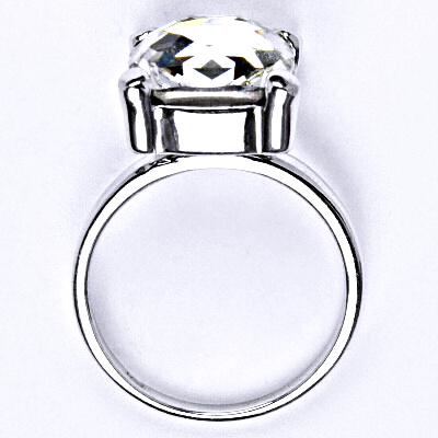 Stříbrný prsten se Swarovski čirým krystalem 12 x 12 mm, T 1460