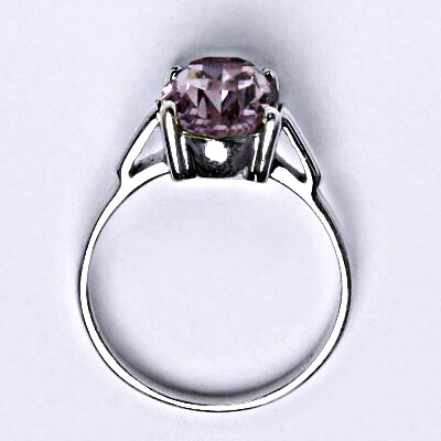 Stříbrný prsten se Swarovski krystalem violet, T 1467