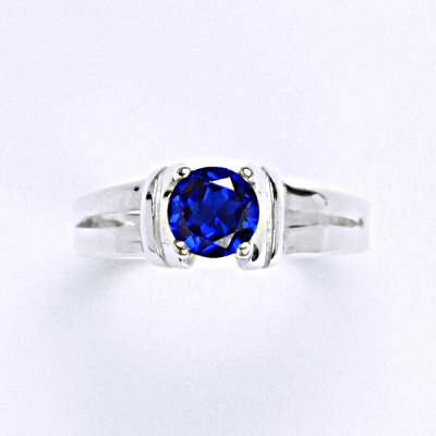 Stříbrný prsten se spinelem, T 1087 S