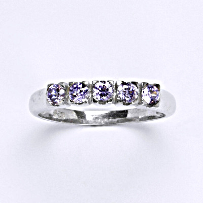 Stříbrný prsten se syntetickými ametysty, T 1392