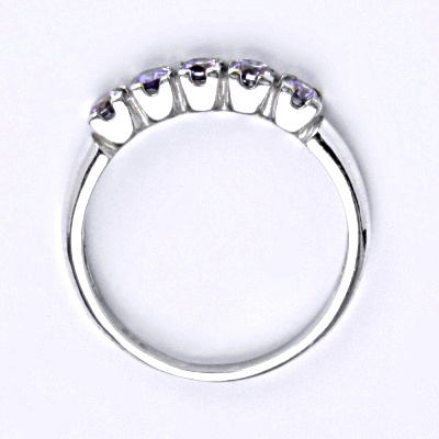 Stříbrný prsten se syntetickými ametysty, T 1392