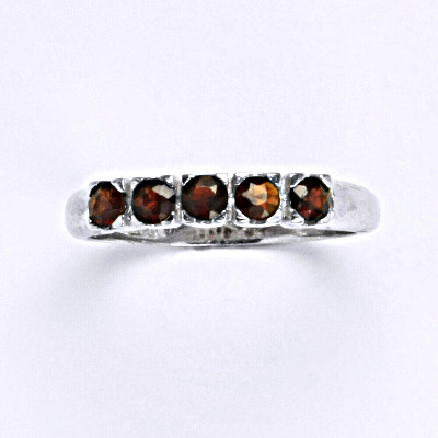 Stříbrný prsten s přírodními granáty T 1392