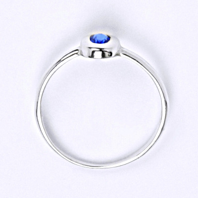 Stříbrný prsten se spinelem T 1124