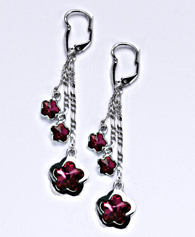 Náušnice stříbrné s krystaly Swarovski fuchsia, kytičky na řetízku, NK 1297/3/20