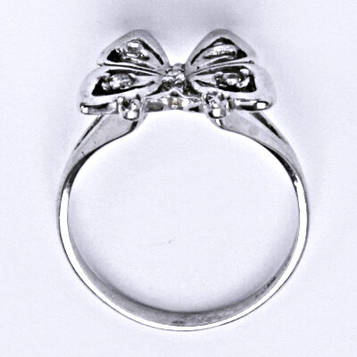 Stříbrný prsten s čirými zirkony, motýl, T 1387