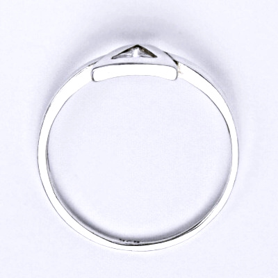 Stříbrný prsten trojúhelník , čirý zirkon - T 1120