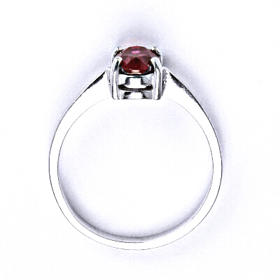 Stříbrný prsten se syntetickým zirkonem ruby 7x5 mm, T 1246