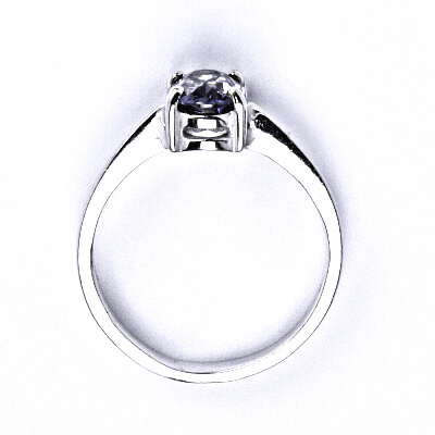 Stříbrný prsten se syntetickým zirkonem alexandrid 7x5 mm, T 1246