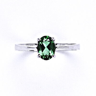 Stříbrný prsten se syntetickým zirkonem emerald 7x5 mm, T 1246