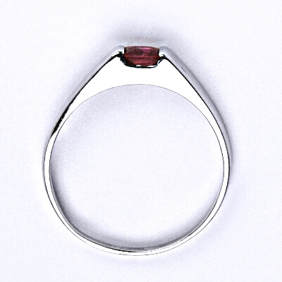 Stříbrný prsten se syntetickým rubínem,prsten ze stříbra,T 1442