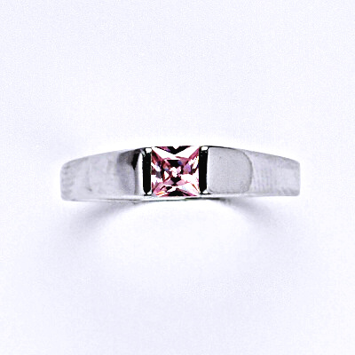 Stříbrný prsten se syntetickým růžovým zirkonem,prsten ze stříbra,T 1442
