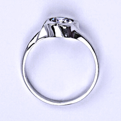 Stříbrný prsten se syntetickým lavenderem T 1271 