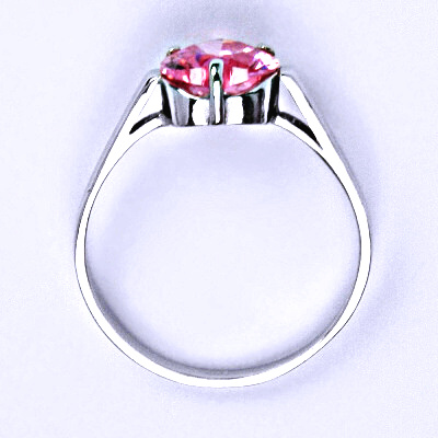 Stříbrný prsten s růžovým zirkonem, srdce stříbrný prstýnek T 1081 