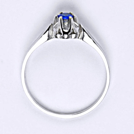 Stříbrný prsten se syntetickým zirkonem spinel T 1368 