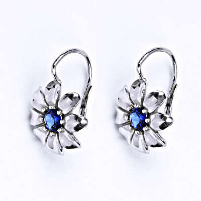 Stříbrné náušnice se spinelem, kytička NK 1389 