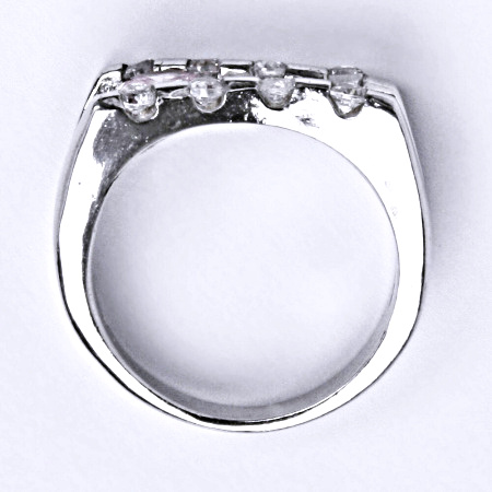 Stříbrný prsten s růžovým a čirými zirkony, VR 301