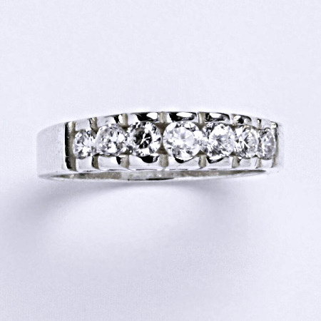 Stříbrný prsten, čiré zirkony - T 1129