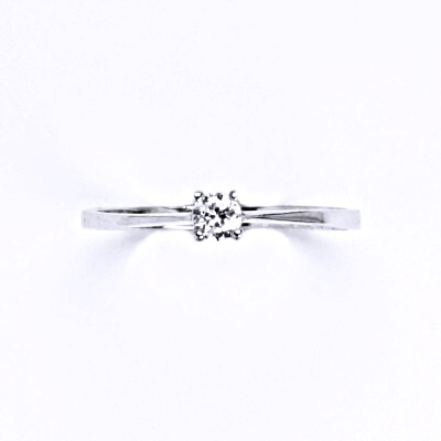 Stříbrný prsten s čirým zirkonem, T 1410
