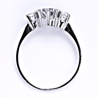 Stříbrný prsten s čirými zirkony, T 1417