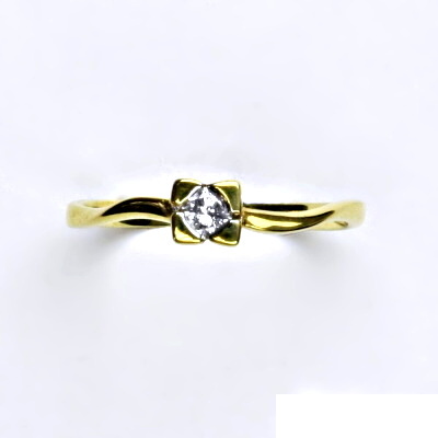 Zlatý prsten s diamantem, briliant, prstýnek, žluté zlato, diamant, vel. 54, 1,72 g