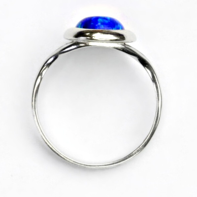 Zlatý prsten, bílé zlato, tmavě modrý syntetický opál - T 1453 