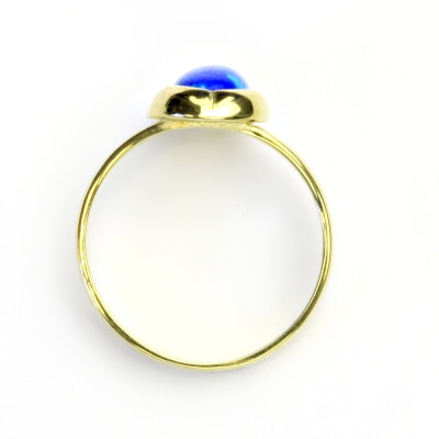 Zlatý prsten, žluté zlato, tmavě modrý syntetický opál - T 1374