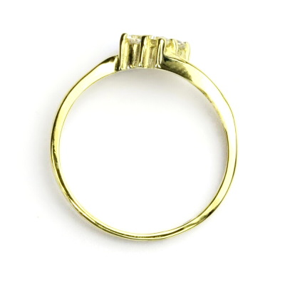 Zlatý prsten, žluté zlato, prstýnek s čirými zirkony, VR 135