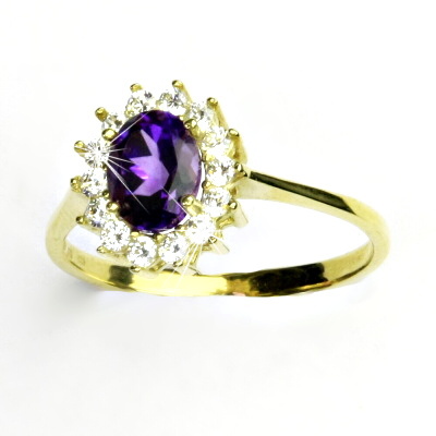 Zlatý prsten Kate, žluté i bílé zlato, přírodní tmavý ametyst a čiré zirkony - T 1507