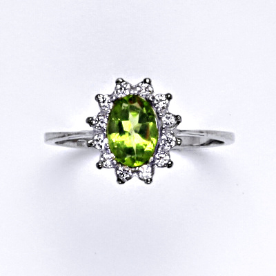 Zlatý prsten Kate, přírodní olivín, čiré zirkony, bílé i žluté zlato - T 1480 