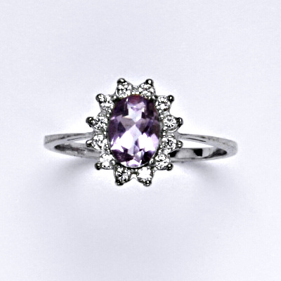 Zlatý prsten Kate, přírodní ametyst světlý, čiré zirkony, bílé i žluté zlato - T 1480 