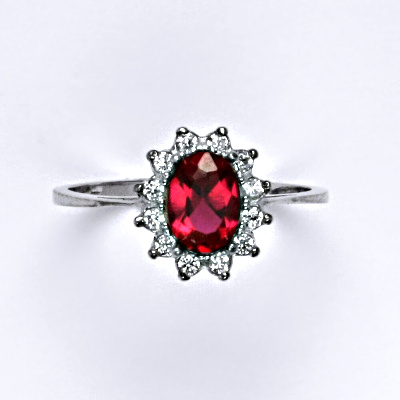 Zlatý prsten Kate, syntetický rubín, čiré zirkony, bílé i žluté zlato - T 1480 