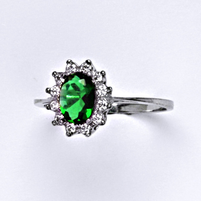 Zlatý prsten Kate, imitace smaragdu, čiré zirkony, bílé i žluté zlato - T 1480 