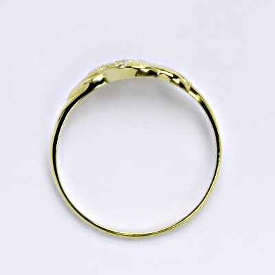 Zlatý prsten s diamanty, žluté zlato 14 ct, váha 1,3 g, T 1414 
