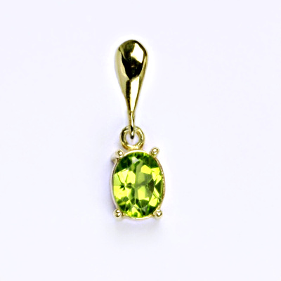 Zlatý přívěšek,přírodní olivín, žluté zlato 14 ct, váha 1,33 g,P 1245
