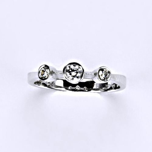 Zlatý prsten se zirkony, bílé zlato, šperky zlaté VR 276