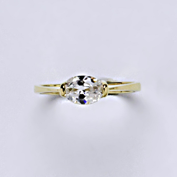 Zlatý prsten, žluté zlato, čirý zirkon, 5 v.v  VR 115