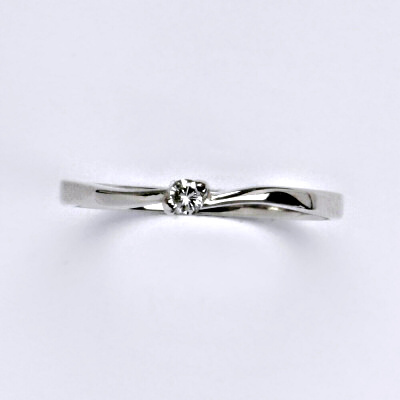 Zlatý prsten s briliantem (diamantem), bílé zlato 14 kt, váha 1,38 g VR 316